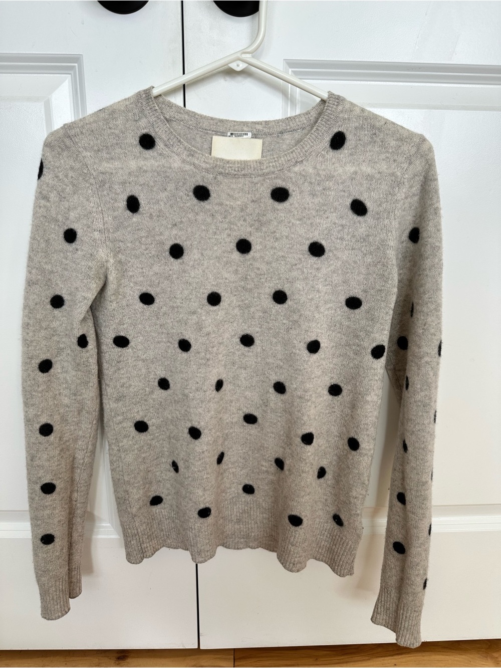 Women’s Polka Dot 2-ply Cashmere Crewneck Sweater - Gray with Black Dots
